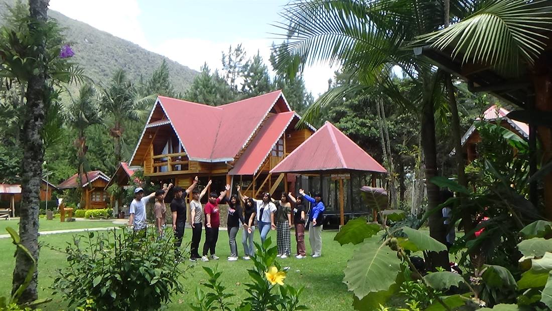 Lodge tropical con jardines